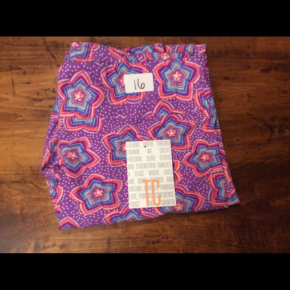TC Lularoe leggings Rare stars!